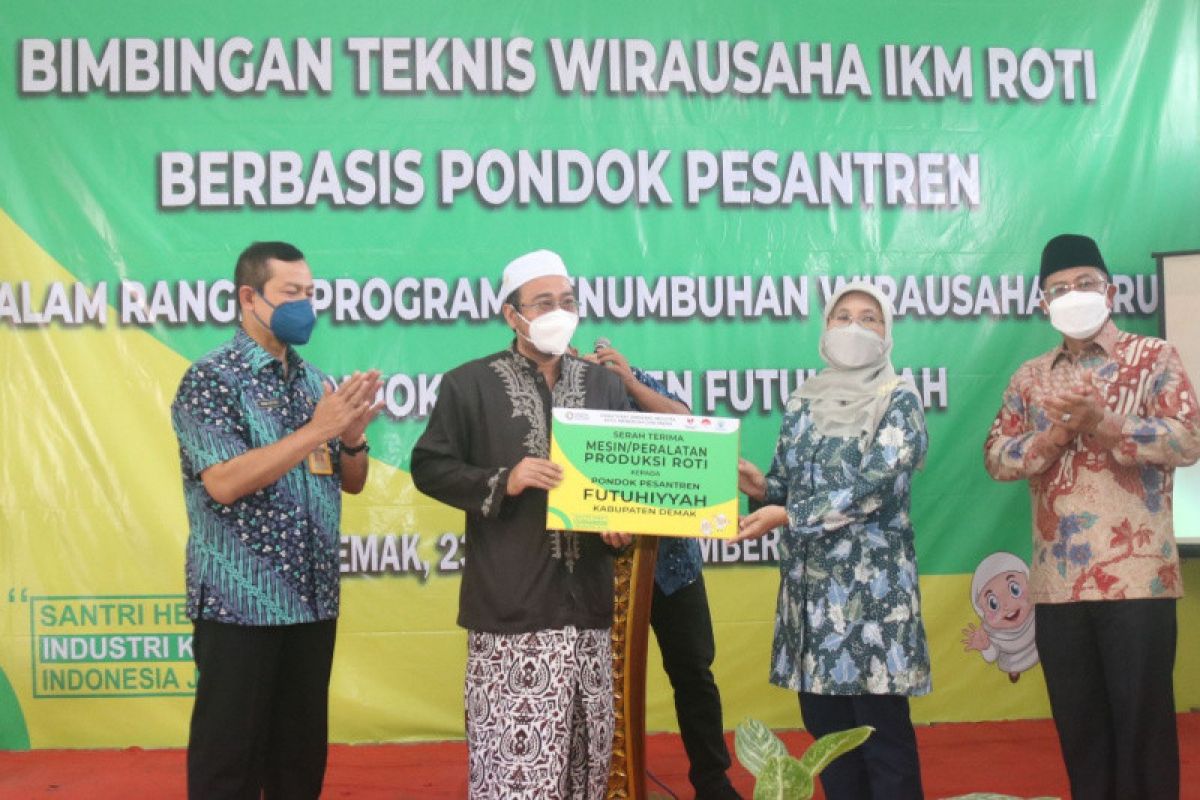 Dorong santri berwirausaha, Kemenperin bekali bimbingan teknis