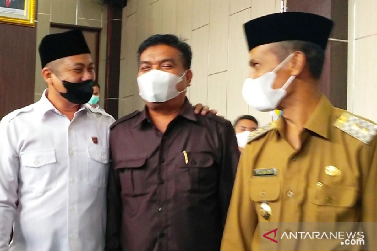 Seorang anggota DPRD Solok Selatan mengundurkan karena ingin rawat orang tuanya