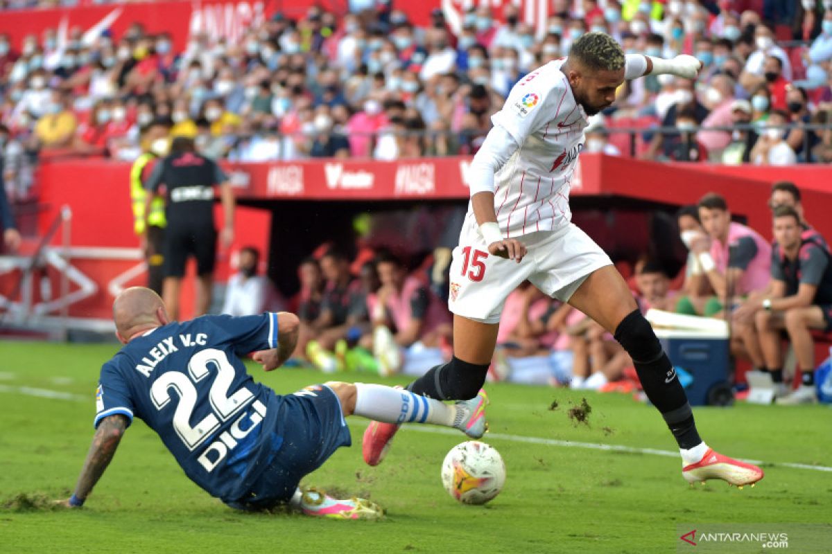 Sevilla taklukkan Espanyol 2-0