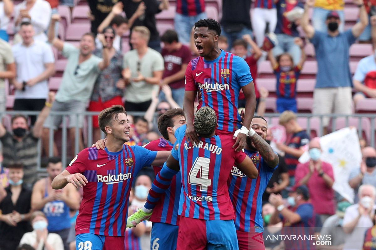 Barcelona gilas Levante 3-0