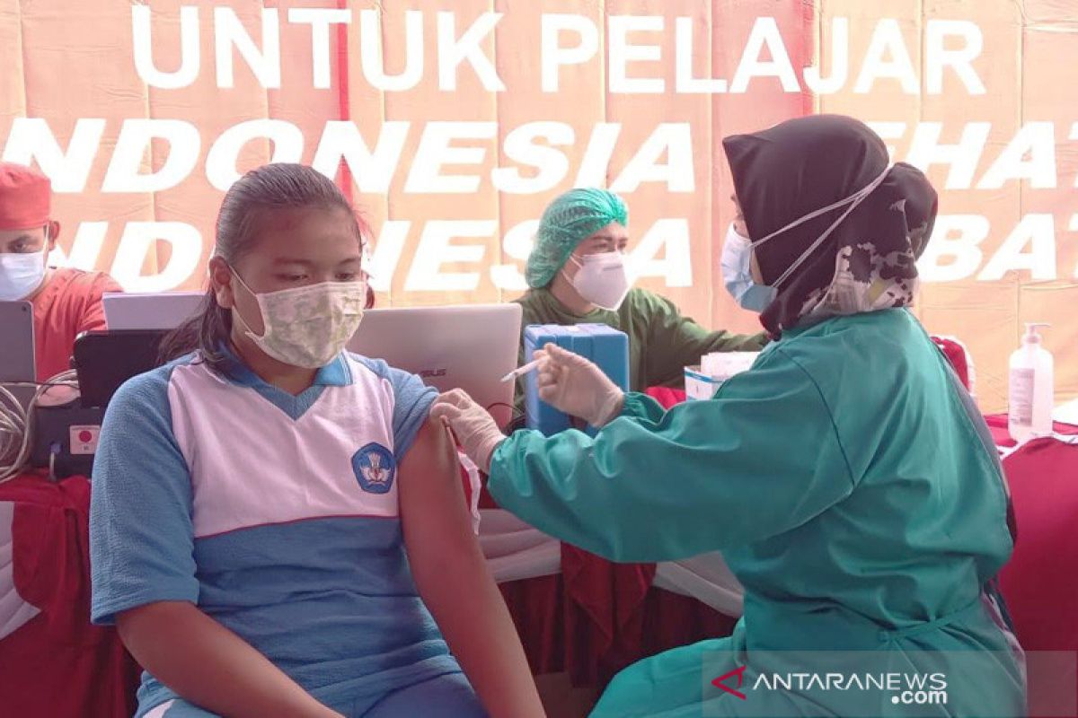 Anggota DPR RI gelar vaksin 1.500 dosis untuk persiapan PTM di Kalteng