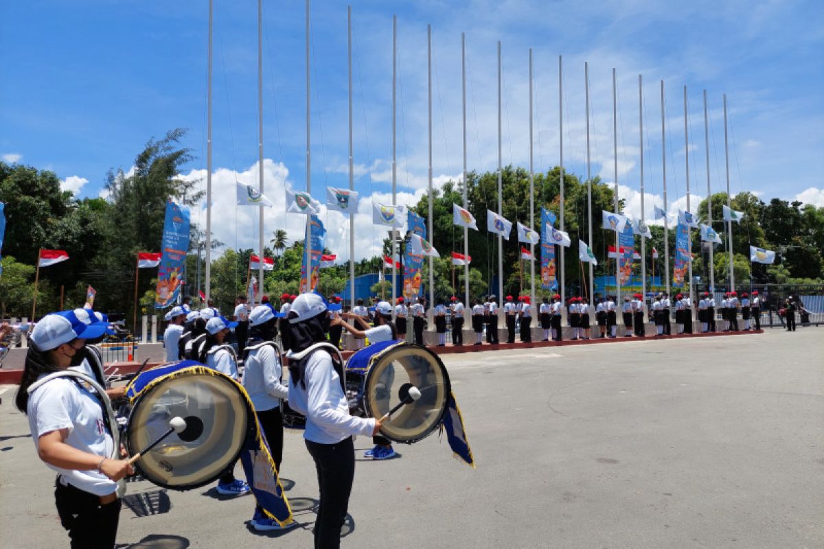 PB PON gelar upacara penaikan bendera kontingen