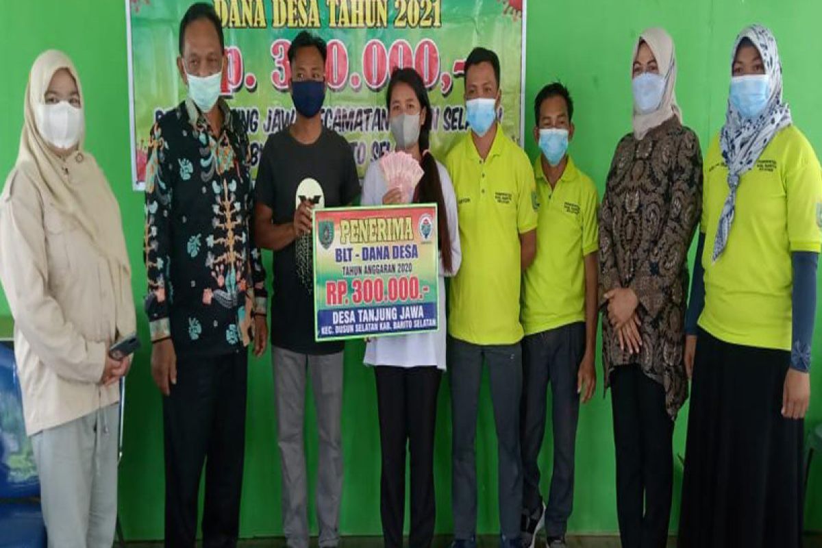 DPRD Barsel nilai penyaluran bantuan COVID-19 di dua desa cukup baik