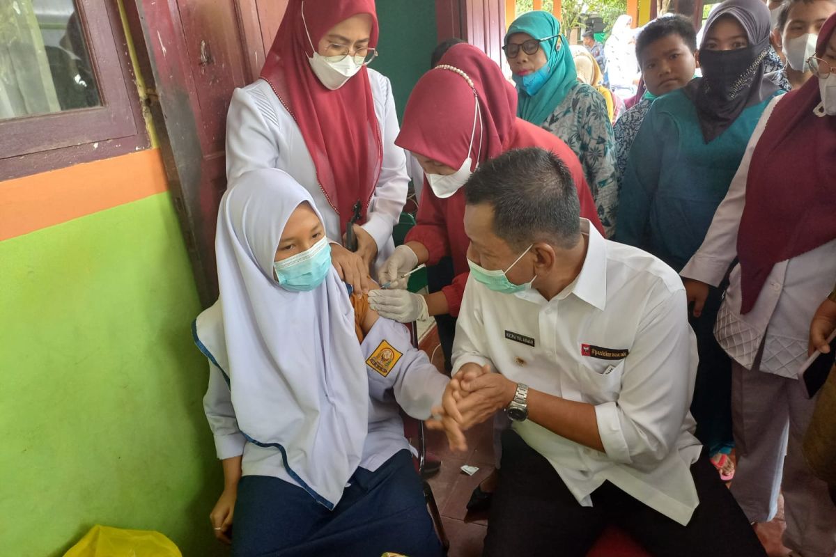 Bupati: Vaksinasi pelajar untuk membentuk kekebalan kelompok di sekolah