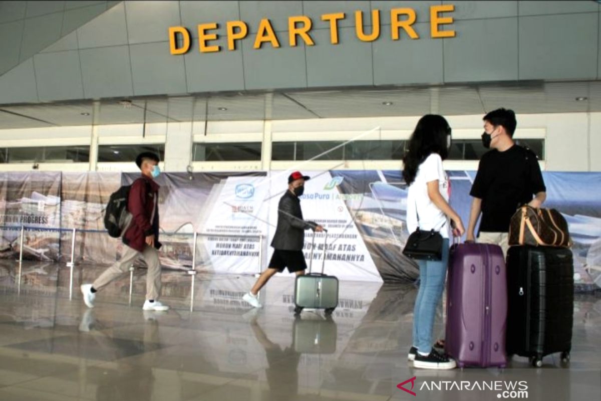 Ditangkap, pemalsu sertifikat vaksin di Bandara Hasanuddin Makassar