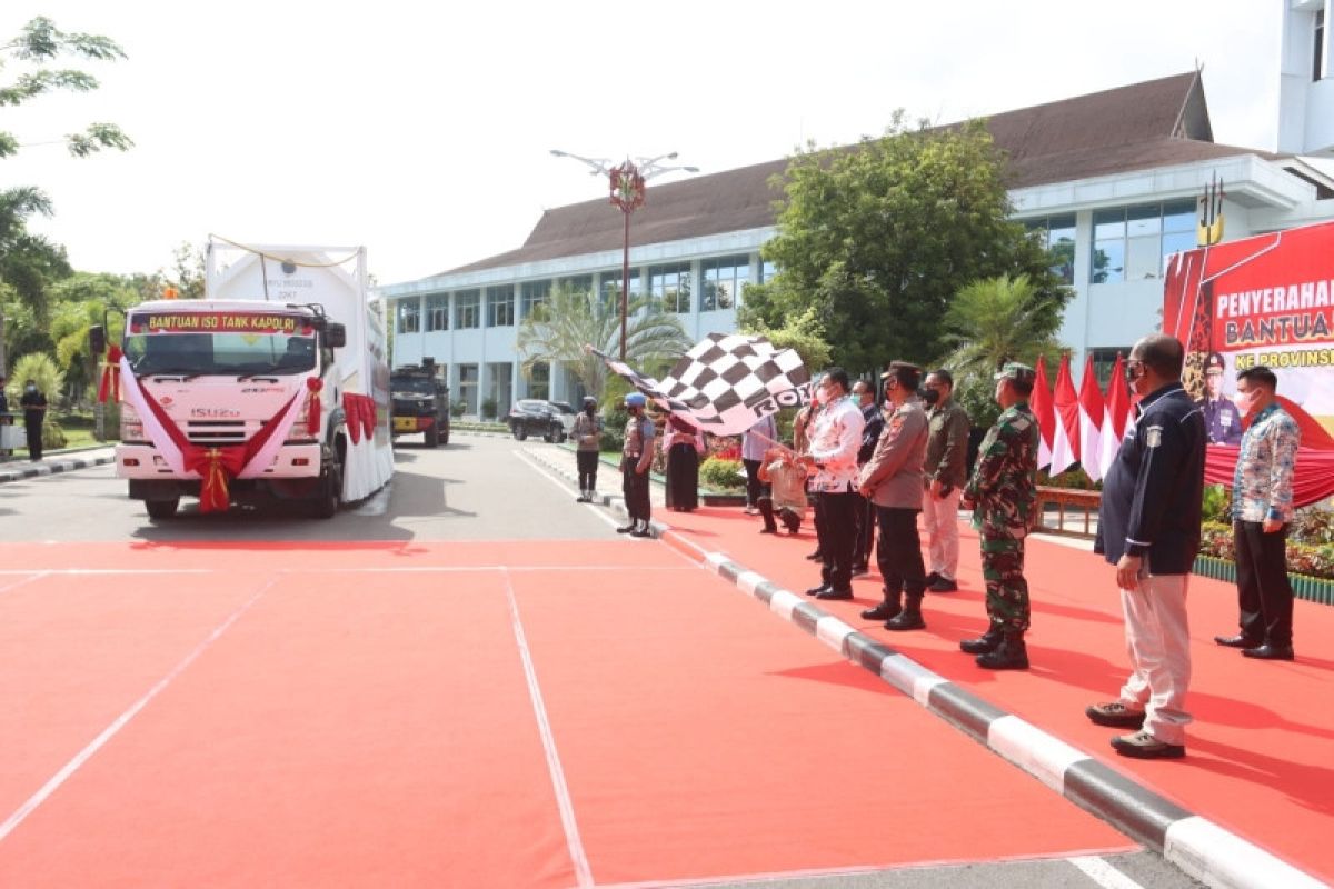 Kapolri berikan bantuan 'ISO tank' kepada Pemprov Kalteng