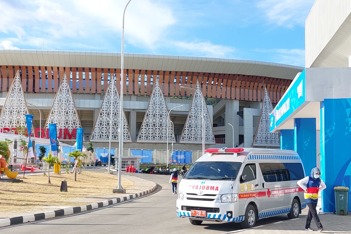 Ratusan tenaga medis disiagakan saat upacara pembukaan PON Papua