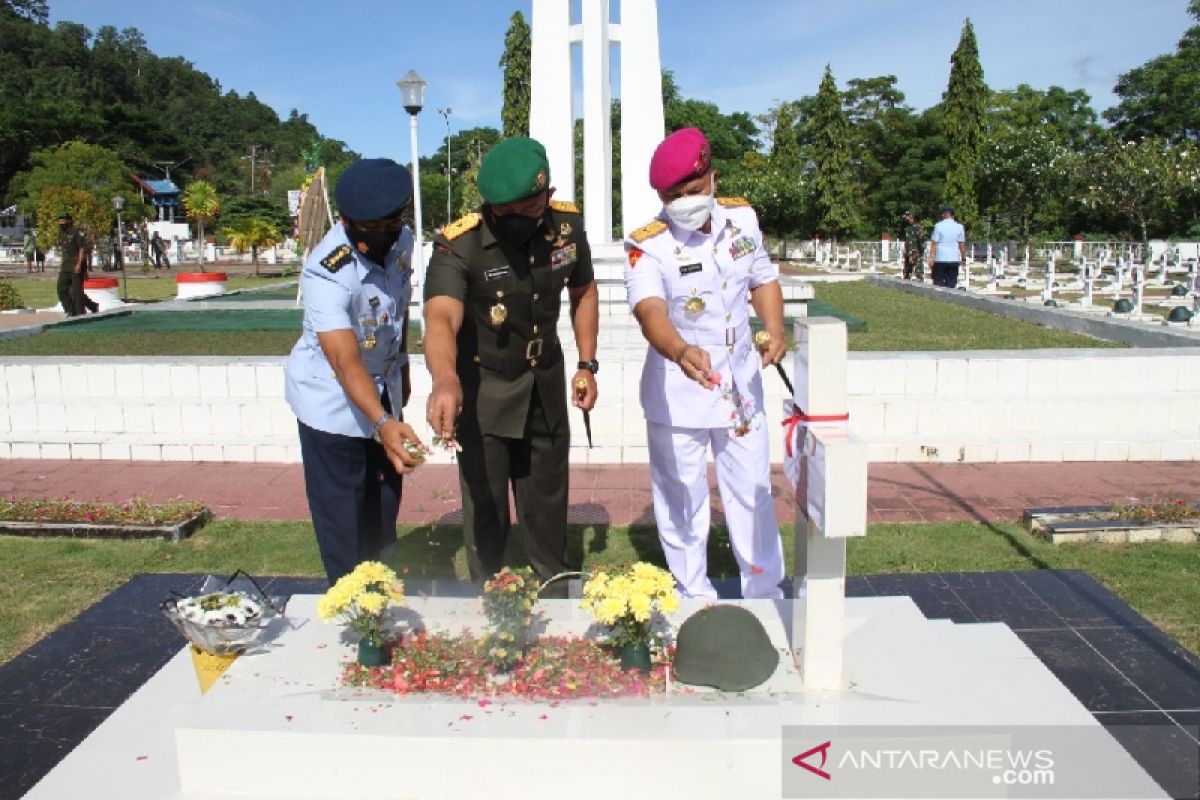 Kodam XVII/Cenderawasih gelar ziarah rombongan ke TMP Kusuma Trikora