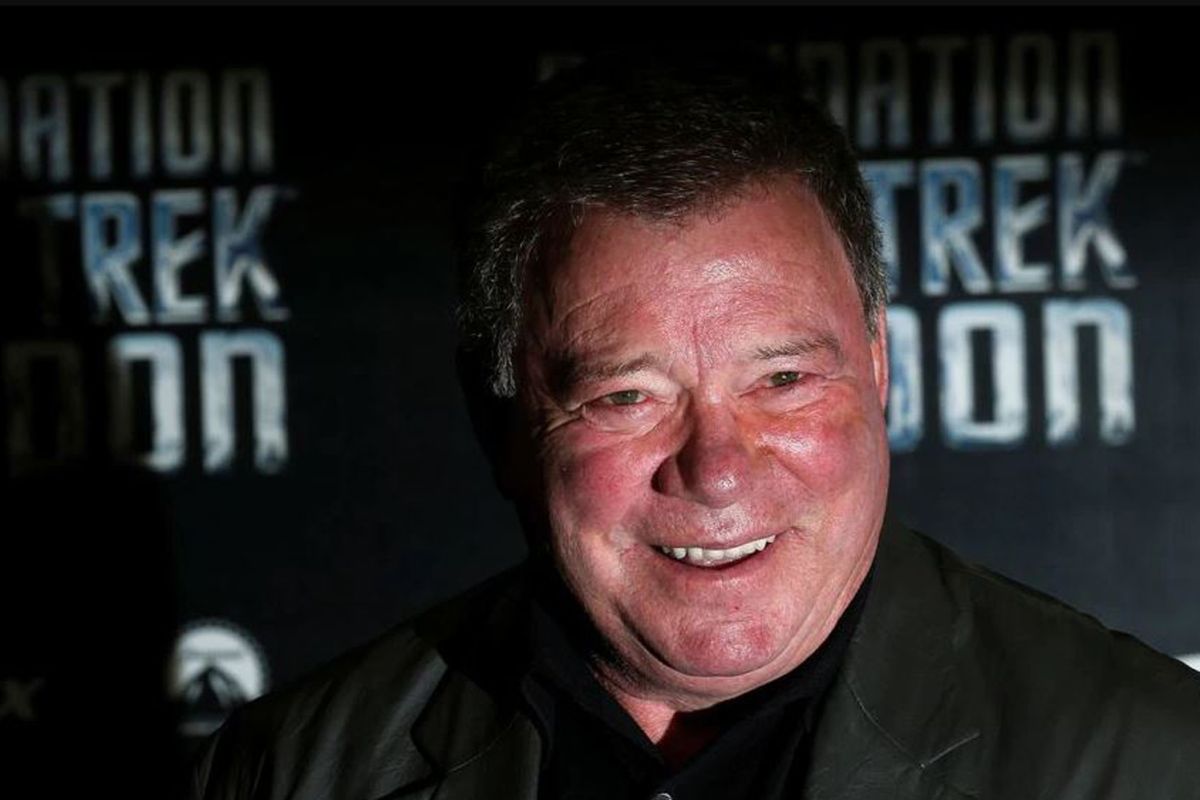 Bintang "Star Trek" William Shatner bersiap terbang ke ruang angkasa dengan Blue Origin