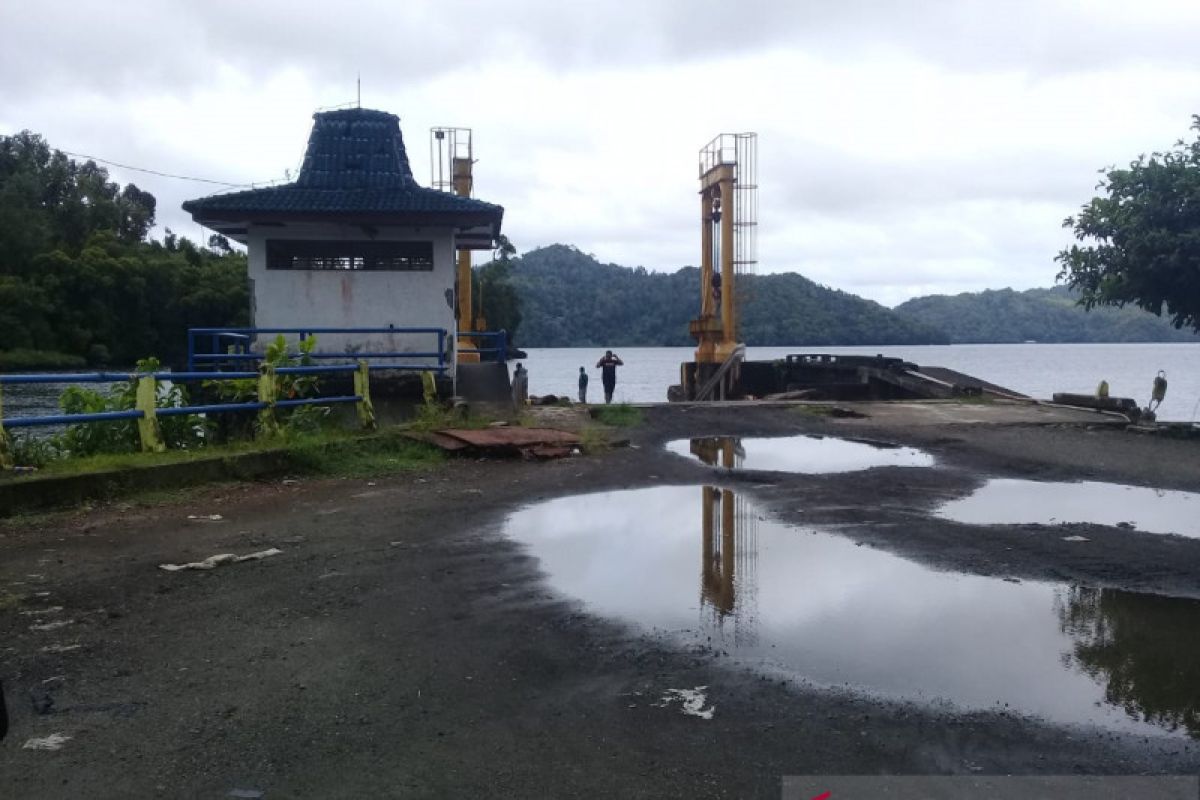 Pemkab Sangihe usulkan perbaikan dermaga feri ke Kementerian Perhubungan