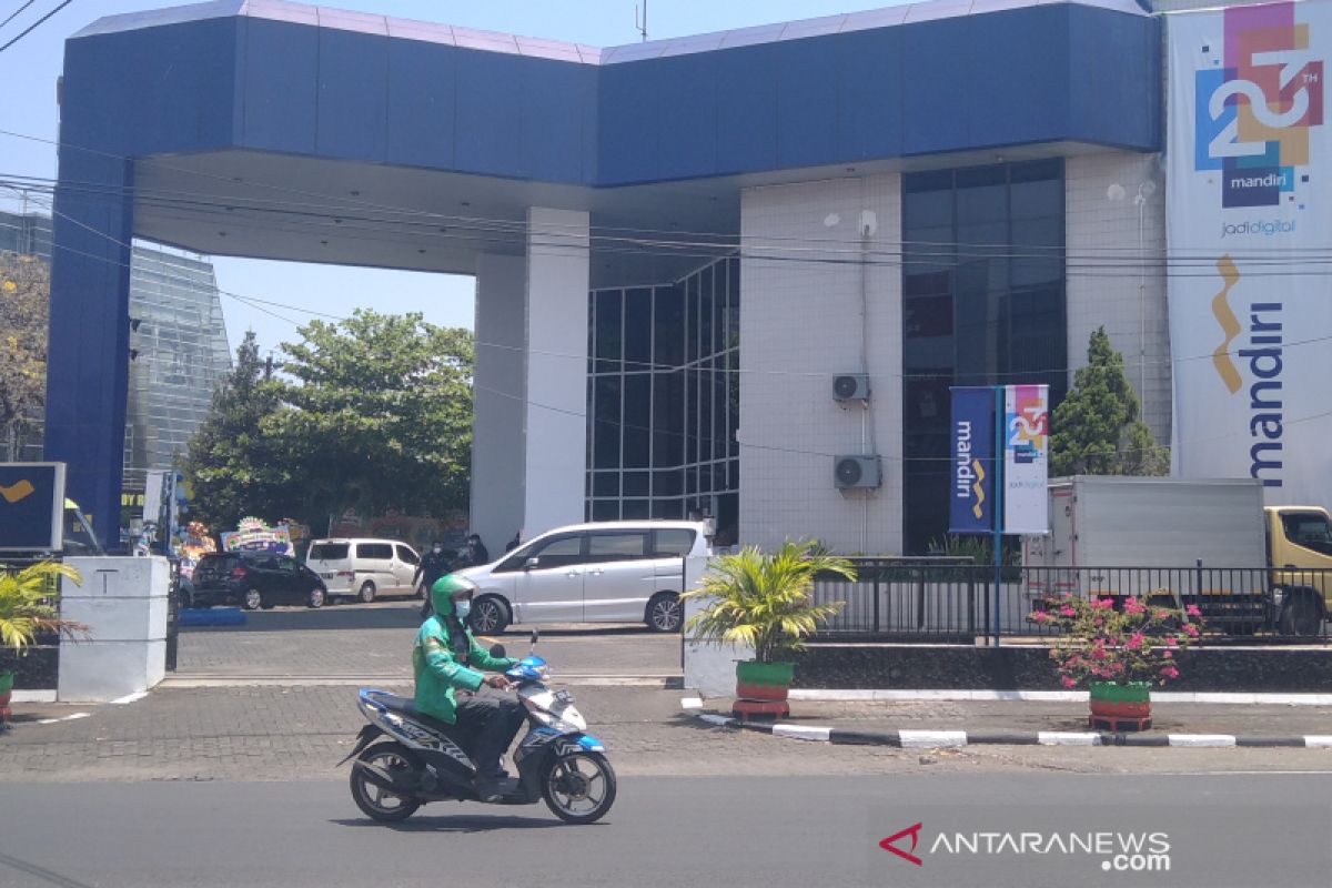 Bank Mandiri Kudus serahkan penanganan kasus dana nasabah ke pusat