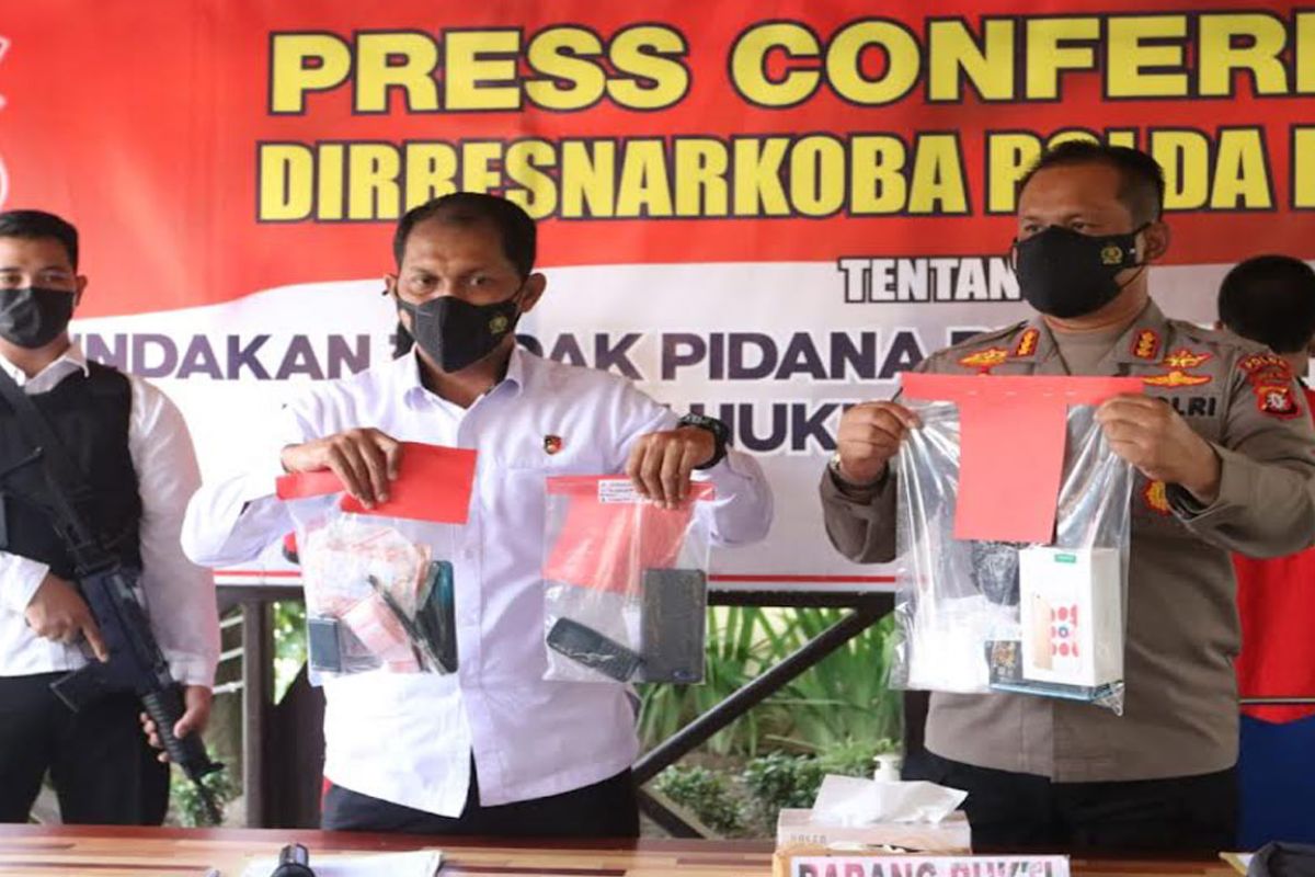 Tangkap tiga tersangka, peredaran narkoba di Kalteng digagalkan