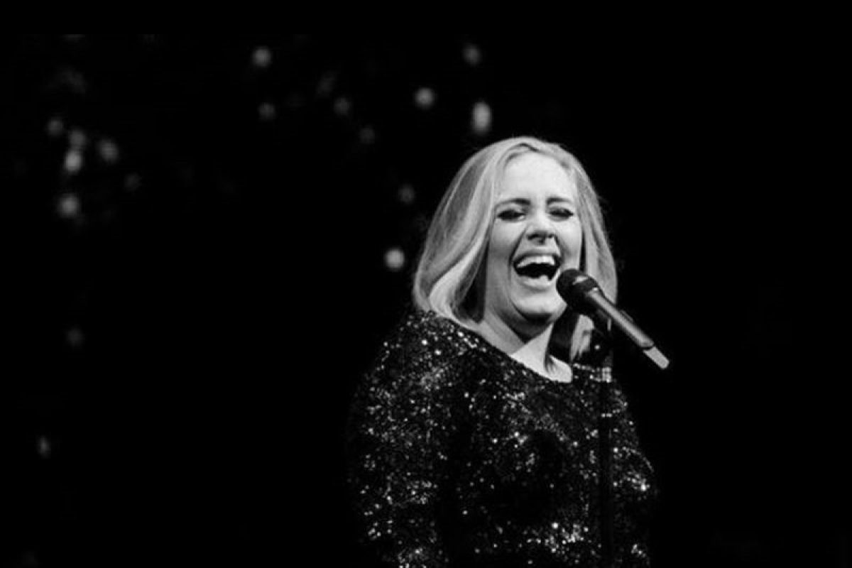 Lagu "Easy On Me" Adele berhasil pecahkan rekor streaming Spotify dalam sehari