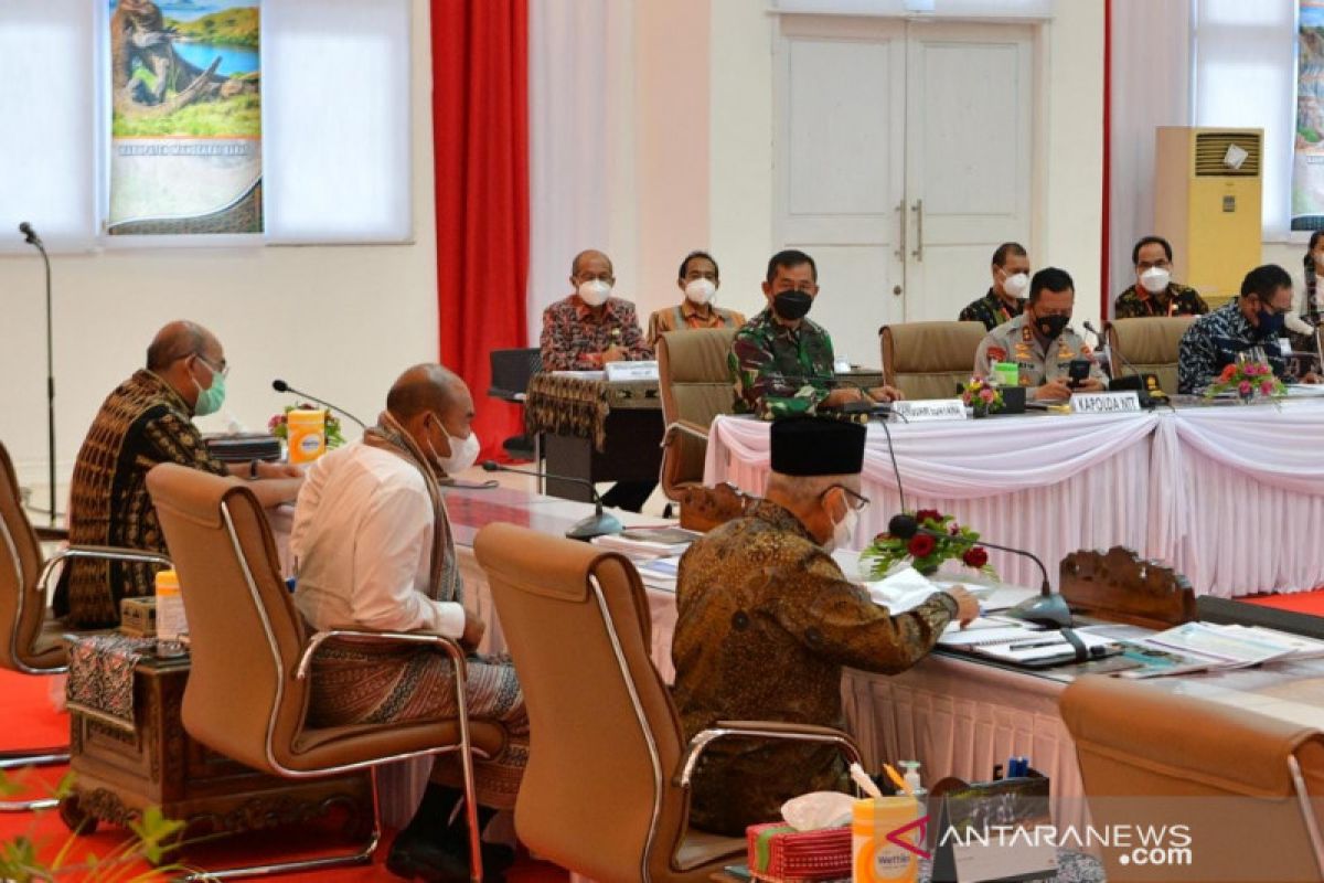 Wapres Ma'ruf Amin minta NTT perbaiki data kemiskinan esktrem 2022-2024