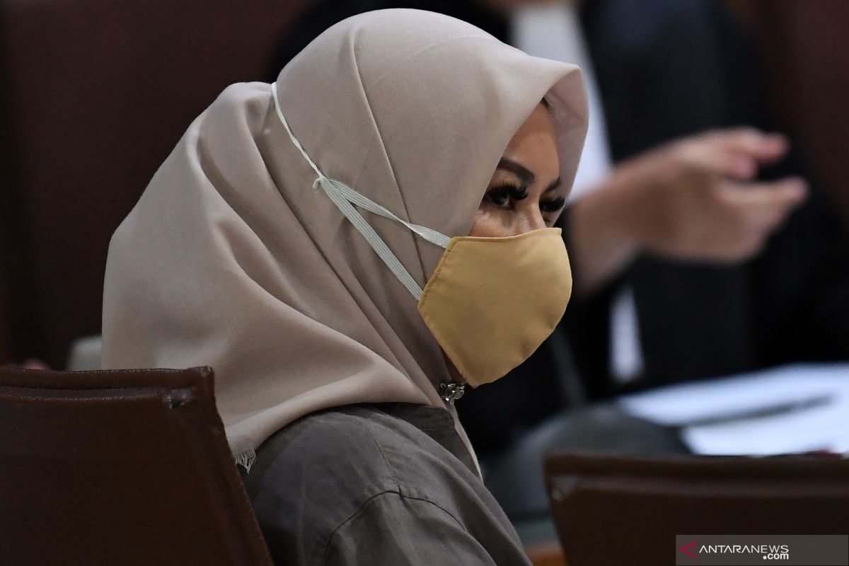 Rita Widyasari: Azis Syamsuddin minta namanya tak disebut