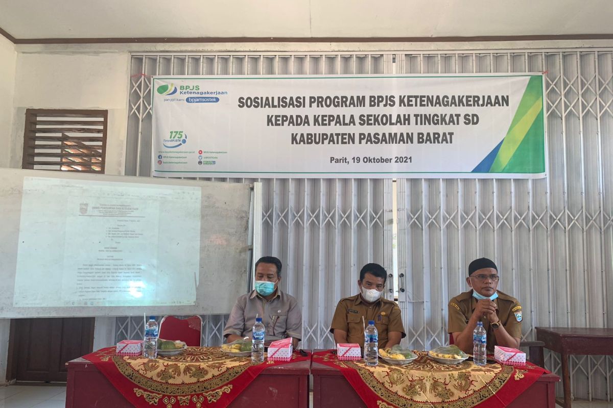 Disnaker Pasaman Barat sosialisasikan BPJS ketanagakerjaan kepada 70 kepala sekolah