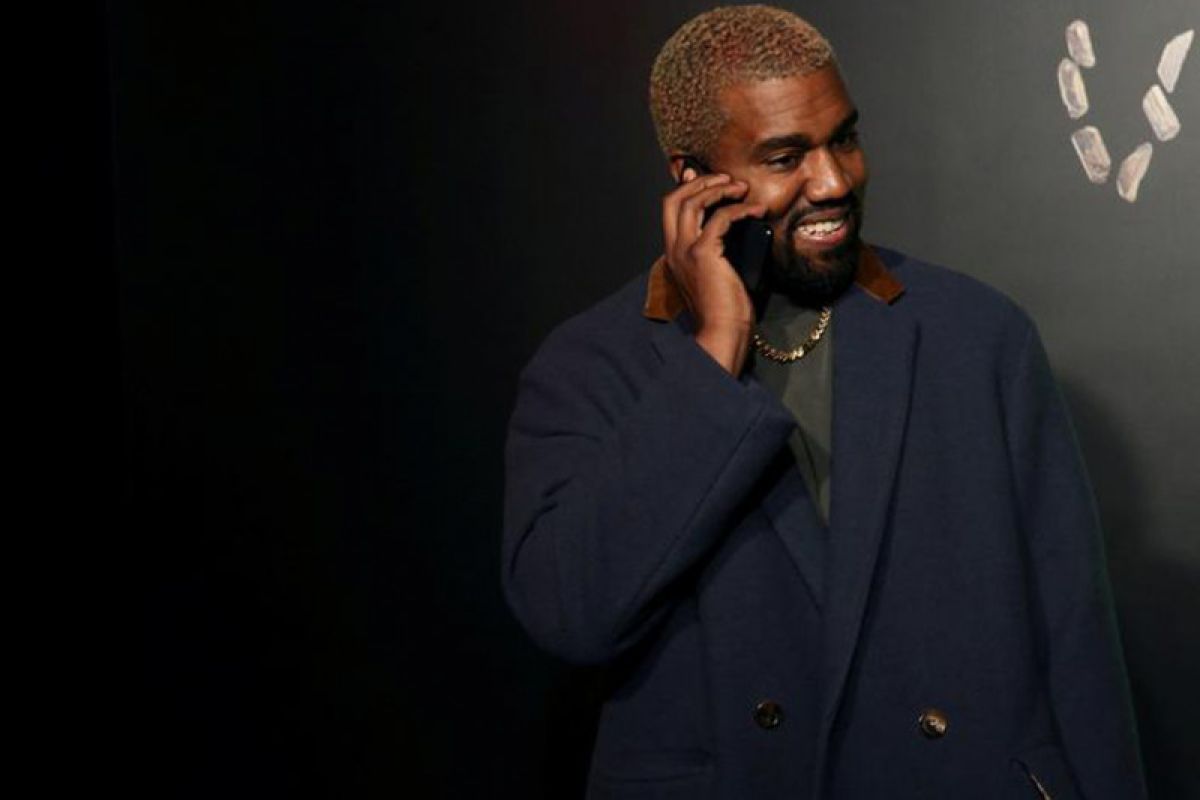 Kanye West resmi mengubah nama jadi 'Ye'