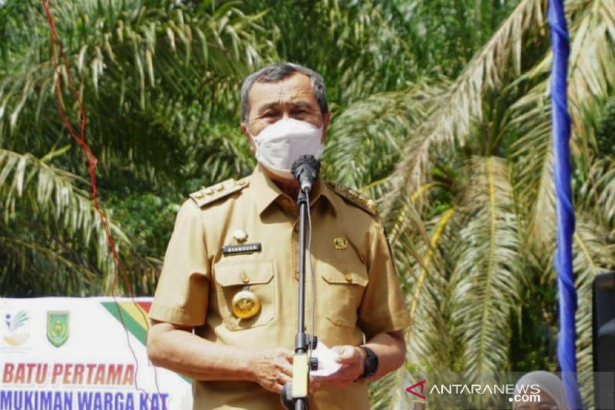 Gubri tunjuk Suhardiman Amby sebagai Plt Bupati Kuansing