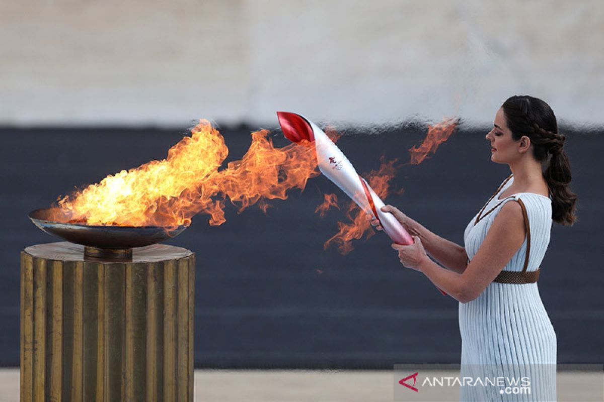 Vaksinasi dikebut, obor Olimpiade Musim Dingin tiba di Beijing