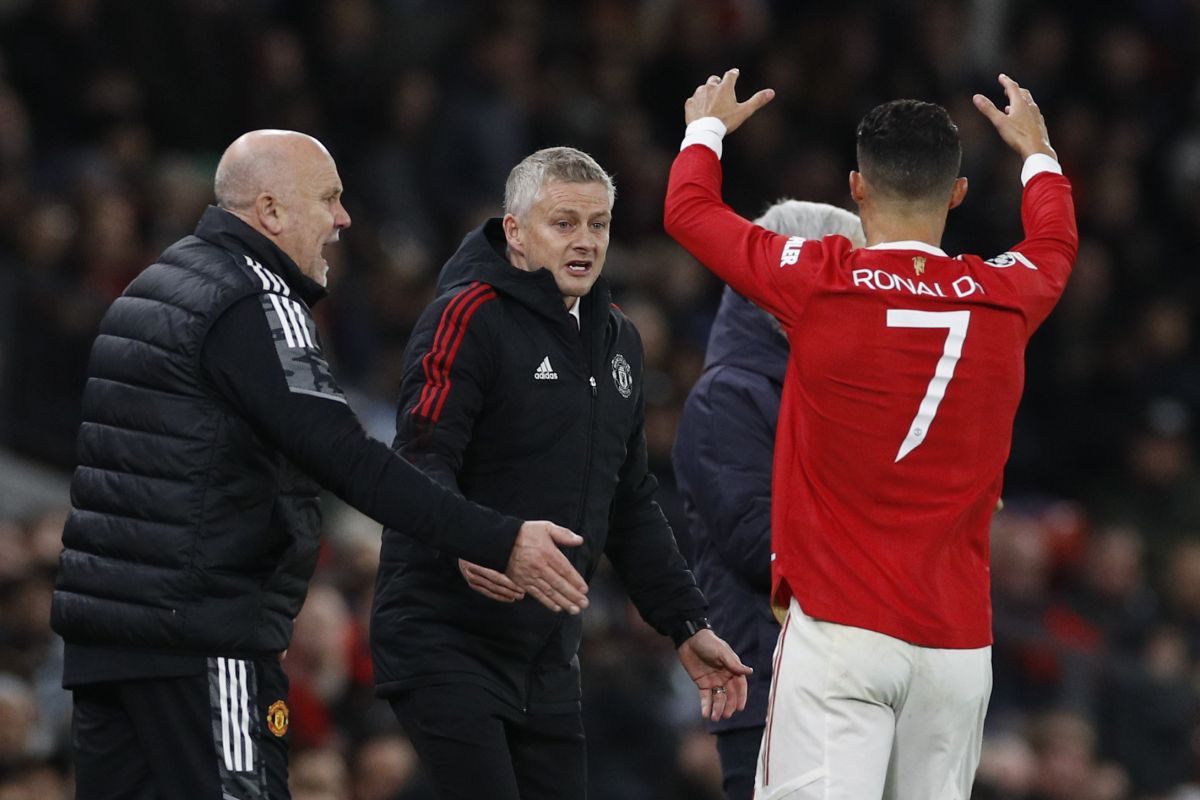 Ronaldo dorong rekan satu timnya bangkit dan kompak dukung Solksjaer