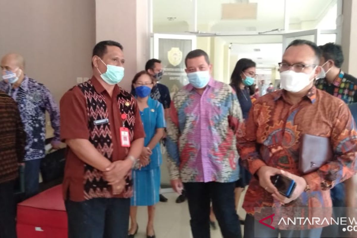 Pimpinan Ombudsman RI pantau pelayanan perizinan di Kota Kupang