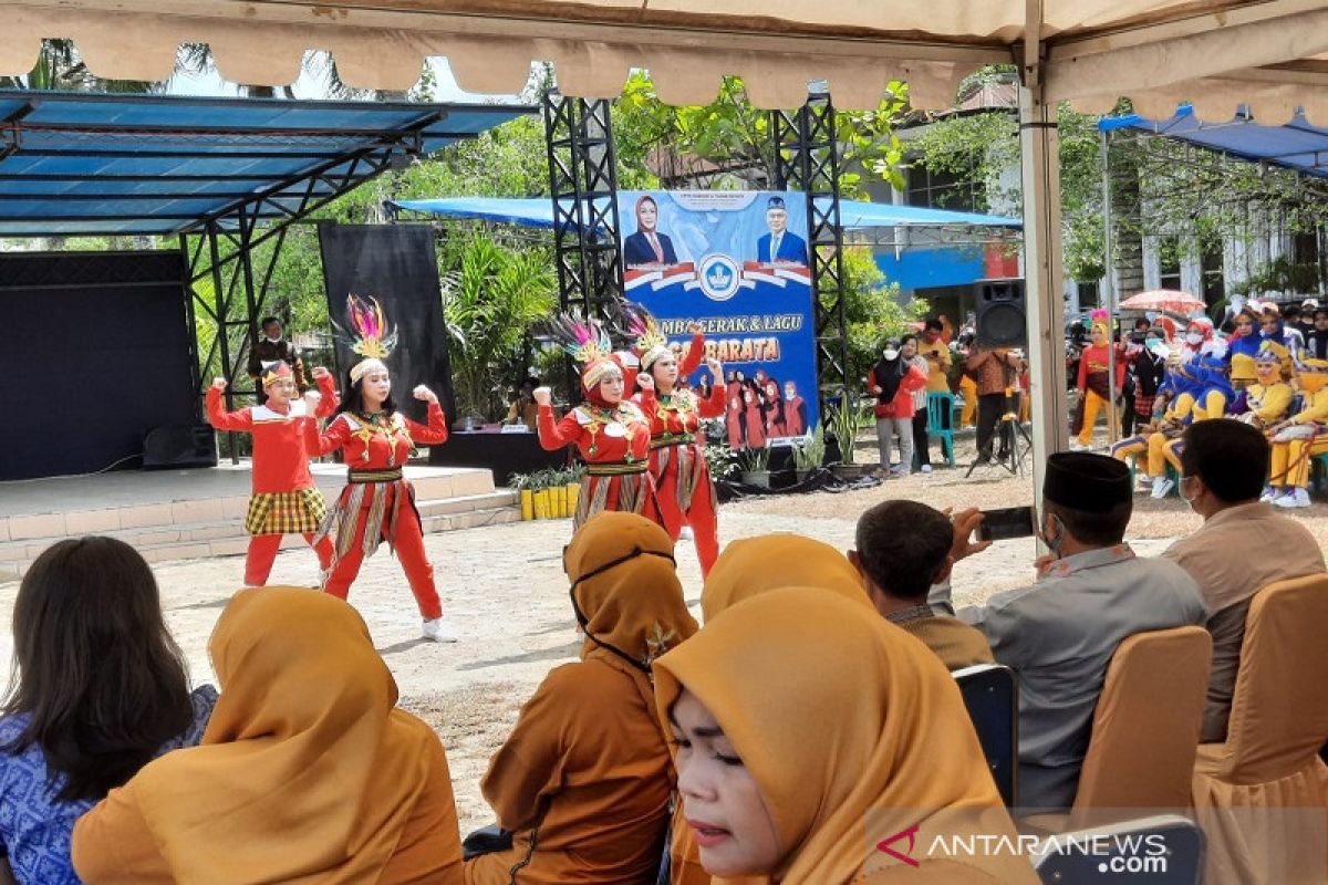 16 SMK/SMU se-Sultra ikuti lomba gerak dan lagu Garbarata