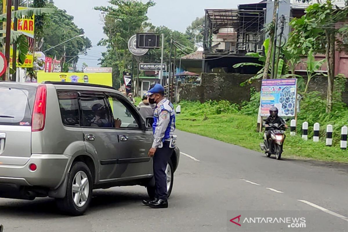 Banyumas pertimbangkan sistem ganjil genap di jalur wisata