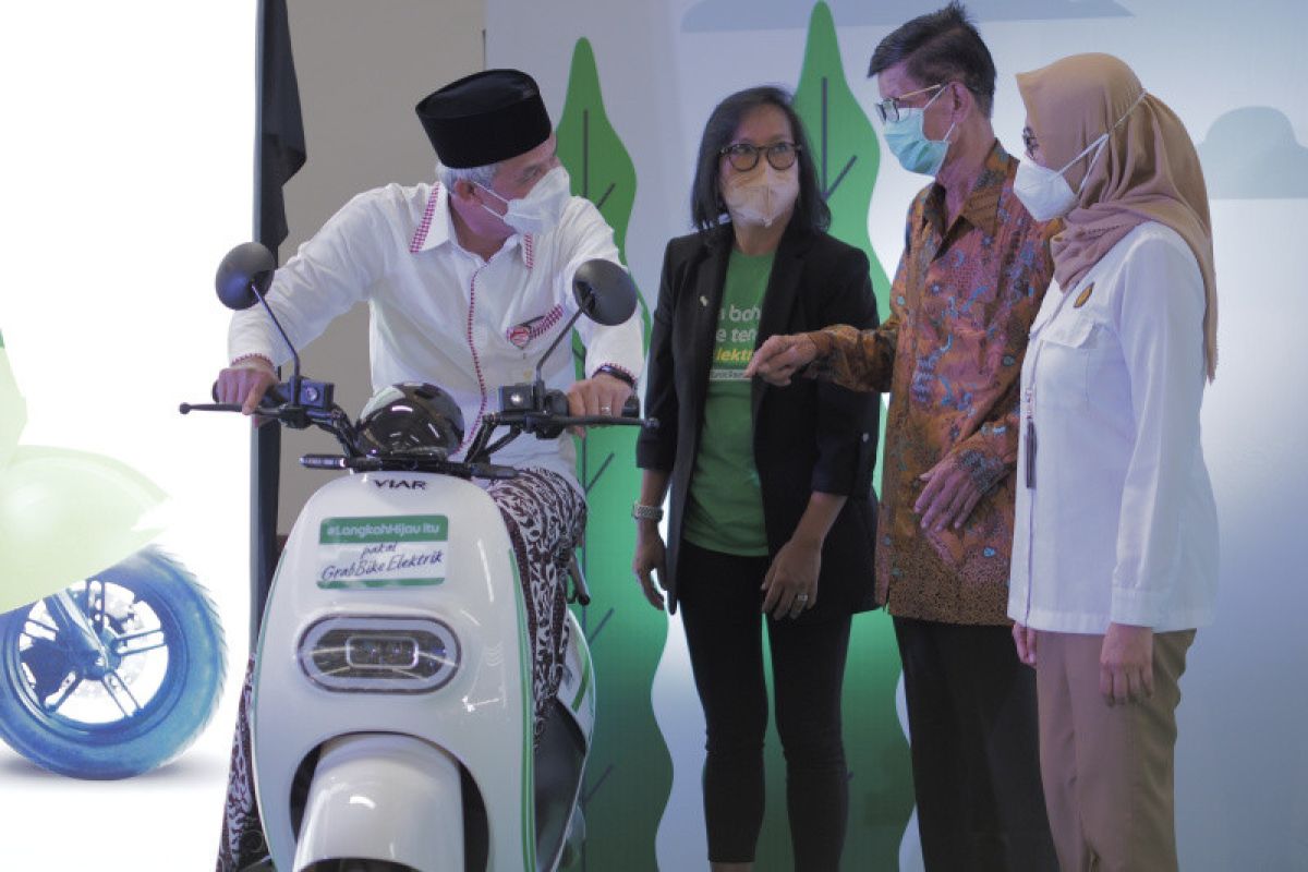 Kurangi emisi karbon, Grab pesan 6.000 sepeda motor listrik