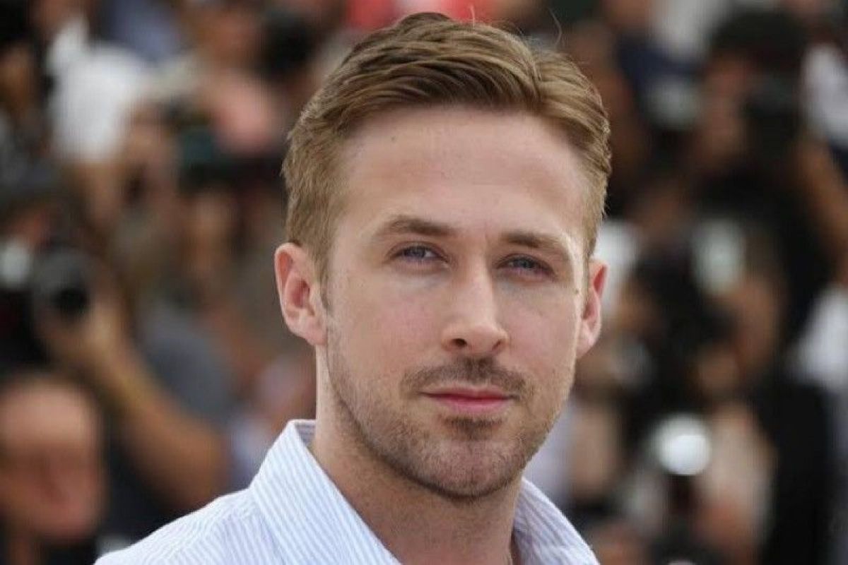 Ryan Gosling dilaporkan akan jadi Ken di film "Barbie"