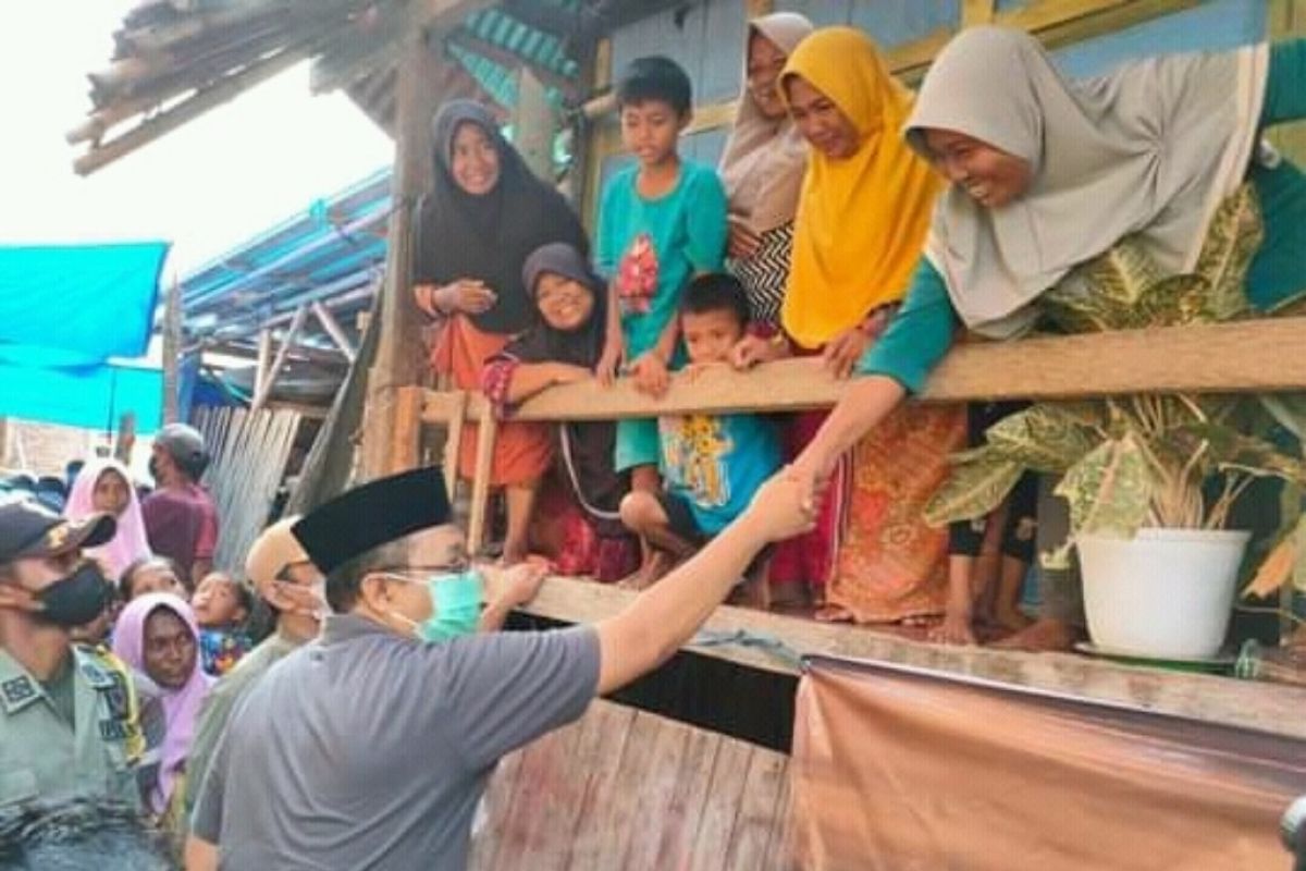 Gubernur NTB meninjau korban kebakaran di Sape