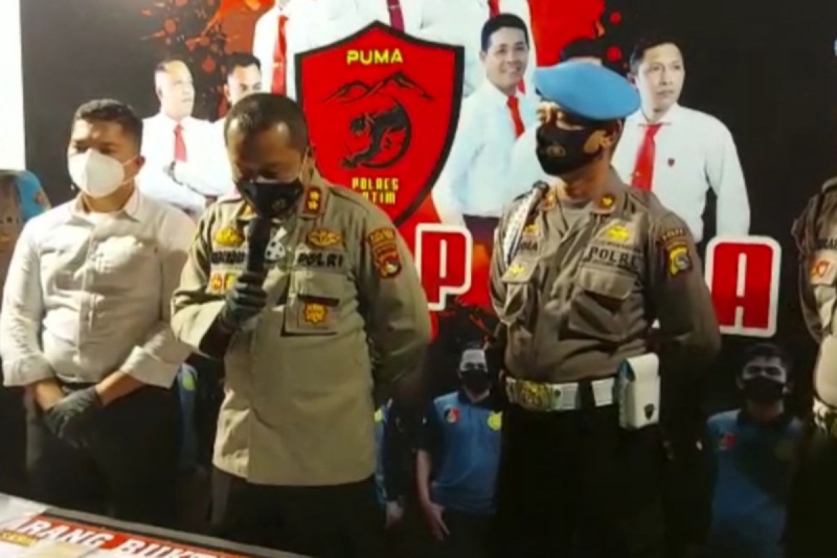 Pelaku penembak polisi ditetapkan menjadi tersangka, motif masih misteri