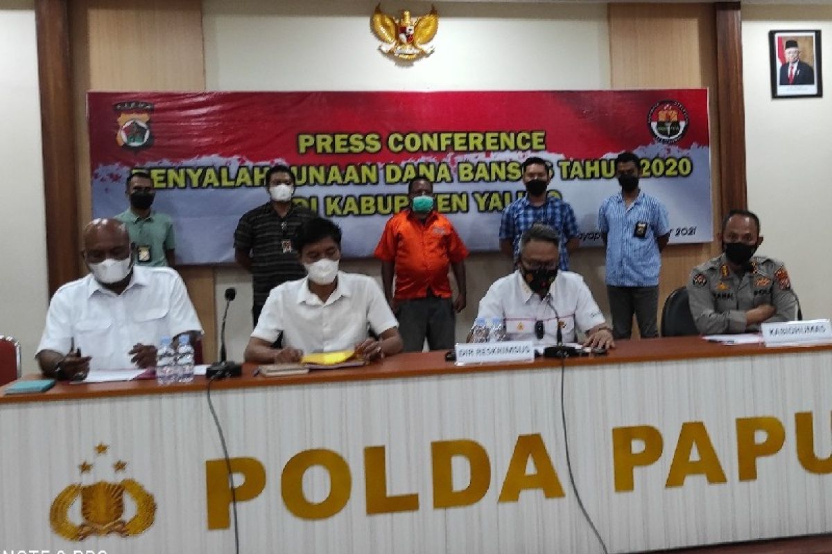 Mantan Bupati Yalimo LP jadi tersangka dana bansos Rp1 miliar