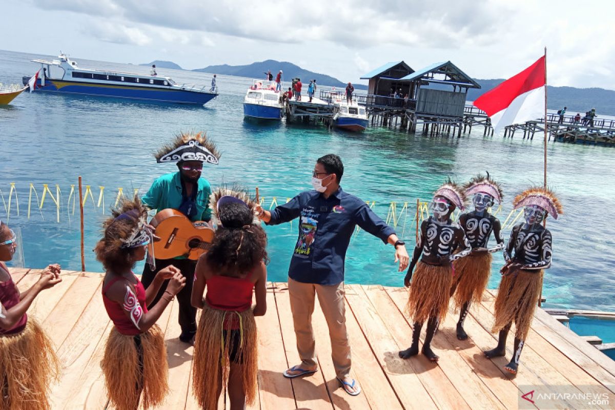 Hindari Raja Ampat jadi wisata massal