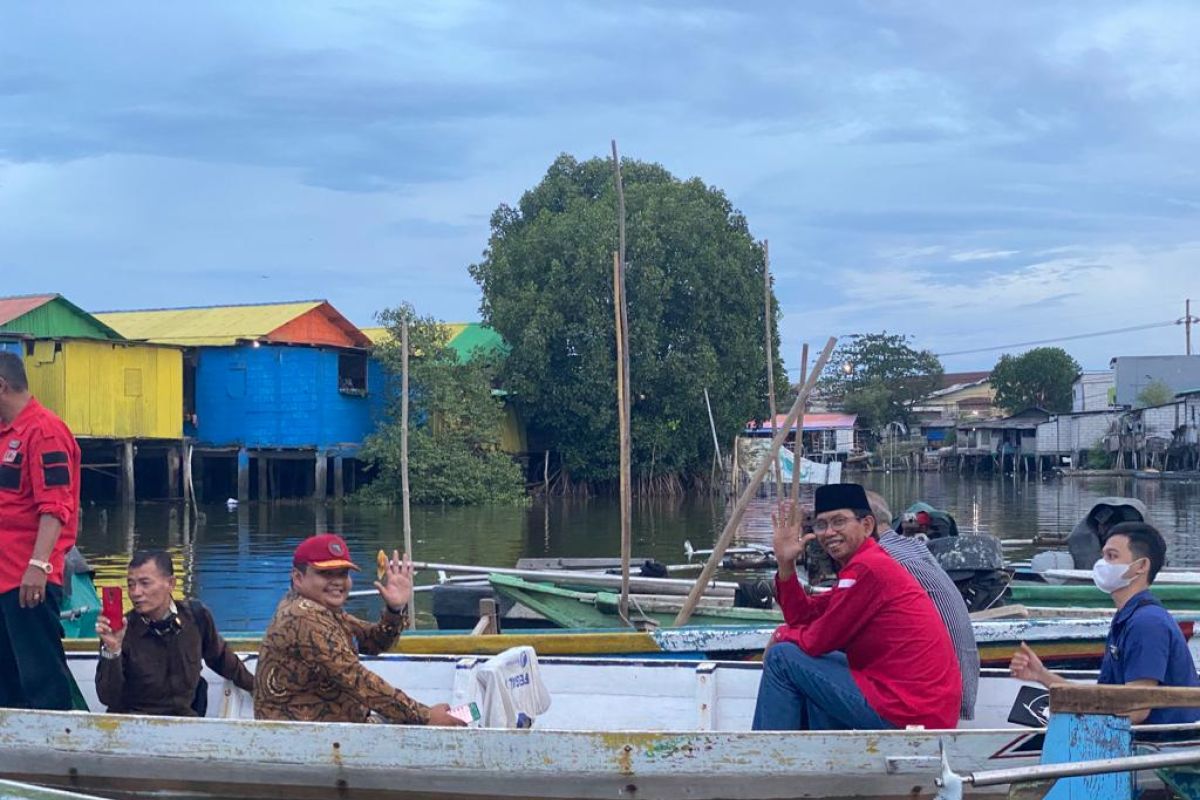 DPRD Surabaya mendorong pengembangan wisata bahari Sontoh Laut