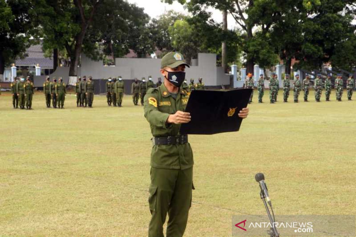 Puluhan mahasiswa ikuti Diksar Yudha Menwa di Lanud Adi  Soemarmo