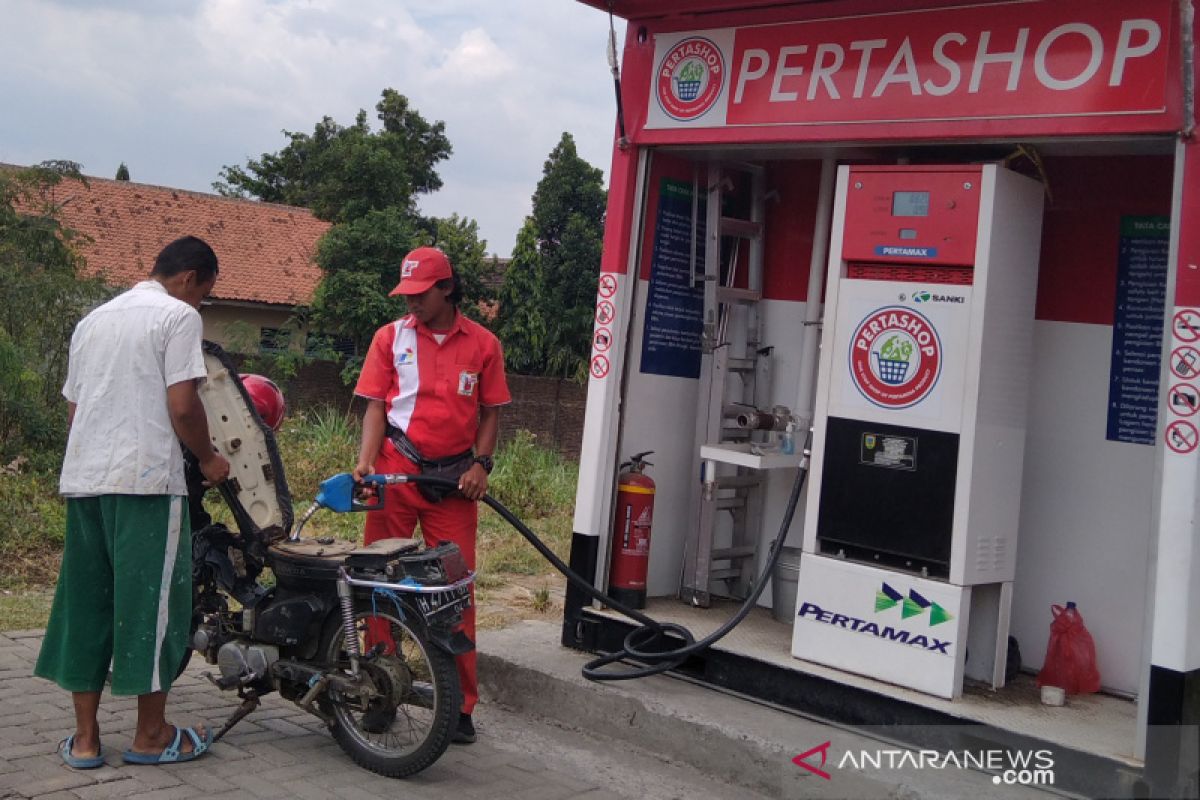 Masyarakat Kudus mulai terbiasa membeli pertamax berkat pertashop