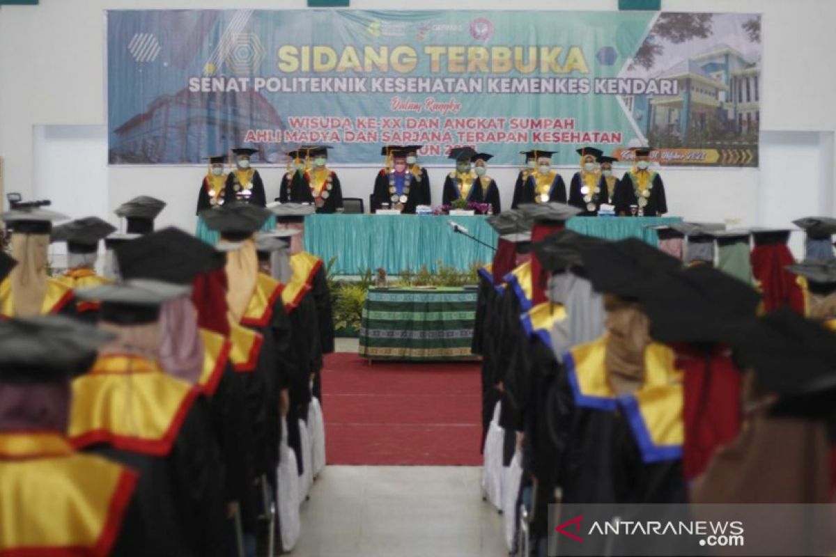 Poltekkes Kemenkes Kendari wisuda 250 mahasiswa secara tatap muka