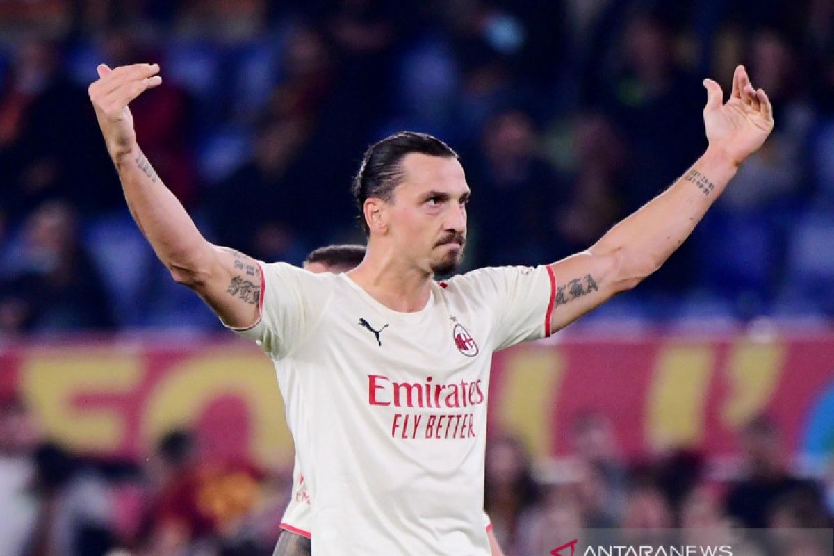 Ibrahimovic ingin main di AC Milan selama yang ia bisa