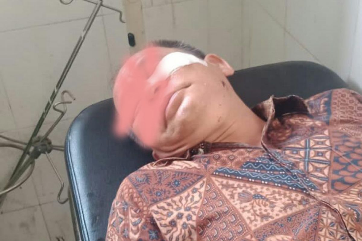 Saling singgung di "WA", sopir dan ajudan wakil bupati Lombok Tengah adu jotos