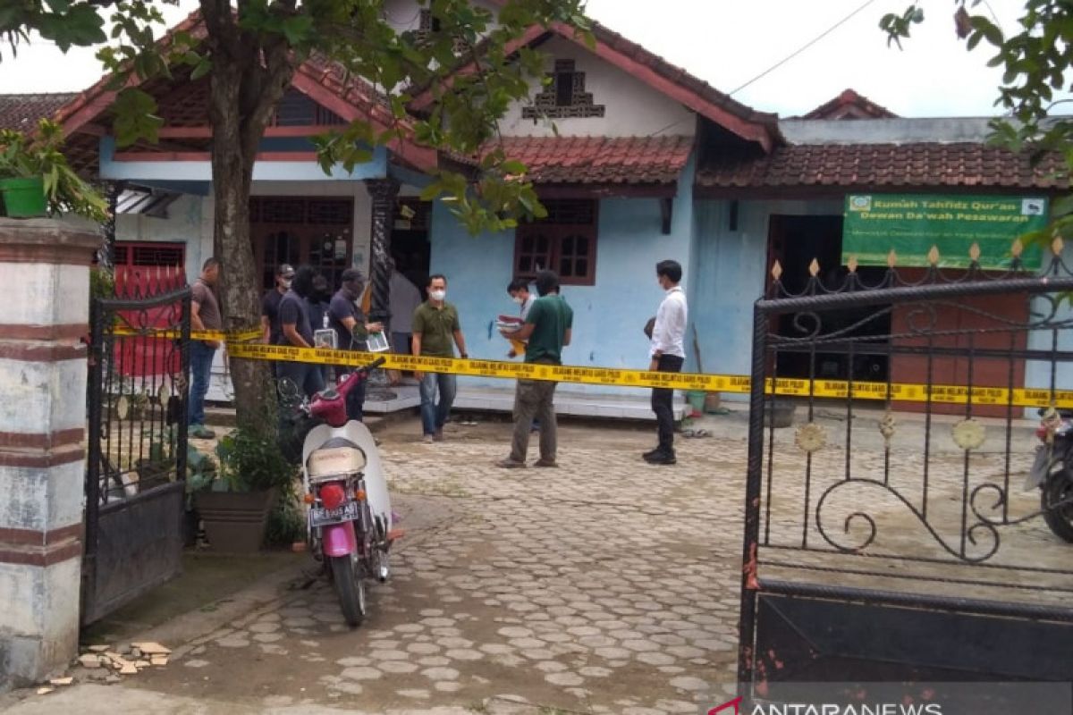 Densus 88 Anti Teror tangkap terduga teroris warga Pesawaran