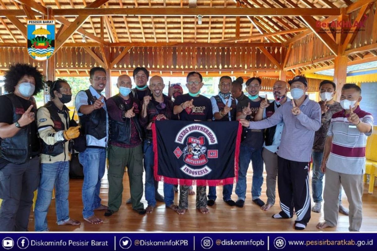 Bupati Pesisir Barat sambut kunjungan Bikers Brotherhood