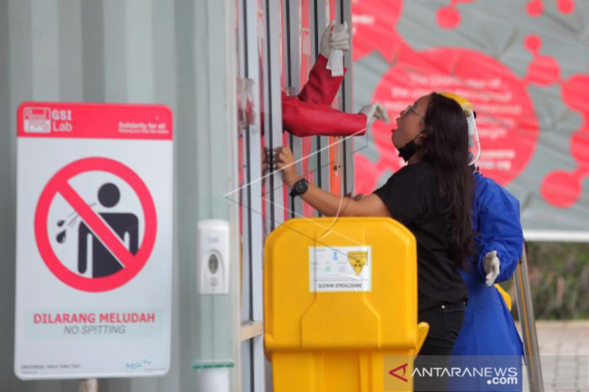 Tarif  tes PCR di bandara El Tari sudah Rp300 ribu