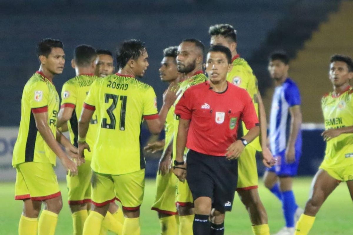 Dihadiahi penalti, PSPS Riau main imbang lawan Semen Padang di Pekanbaru