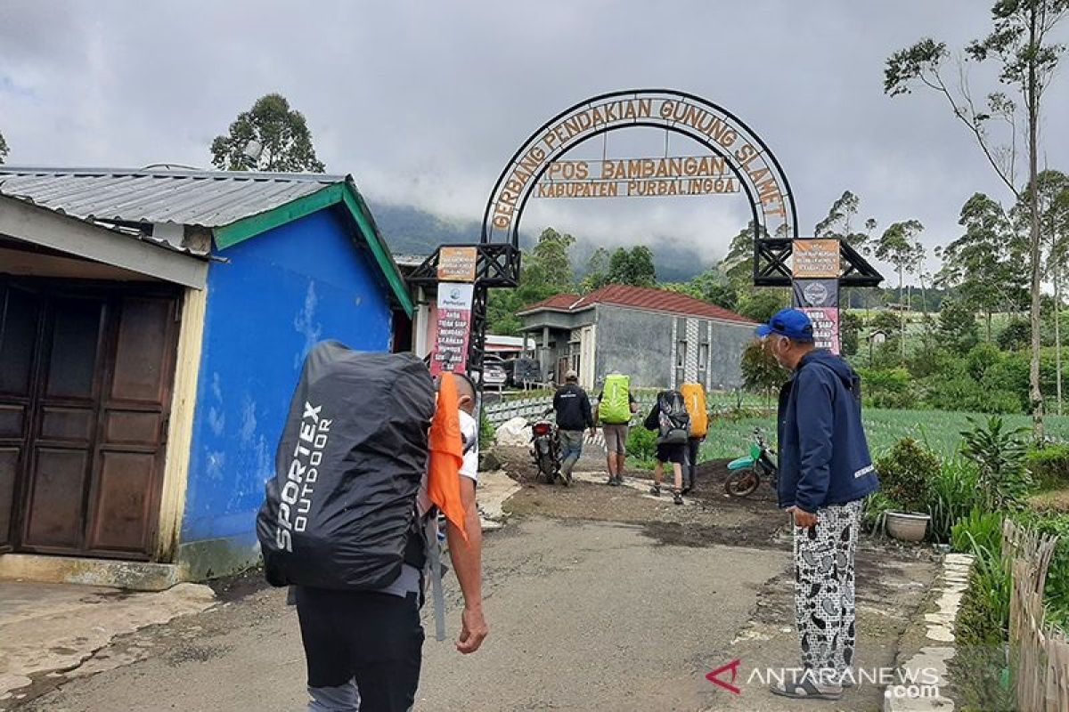 Pendaki Gunung Slamet wajib tunjukkan sertifikat vaksin dan surat sehat dari dokter