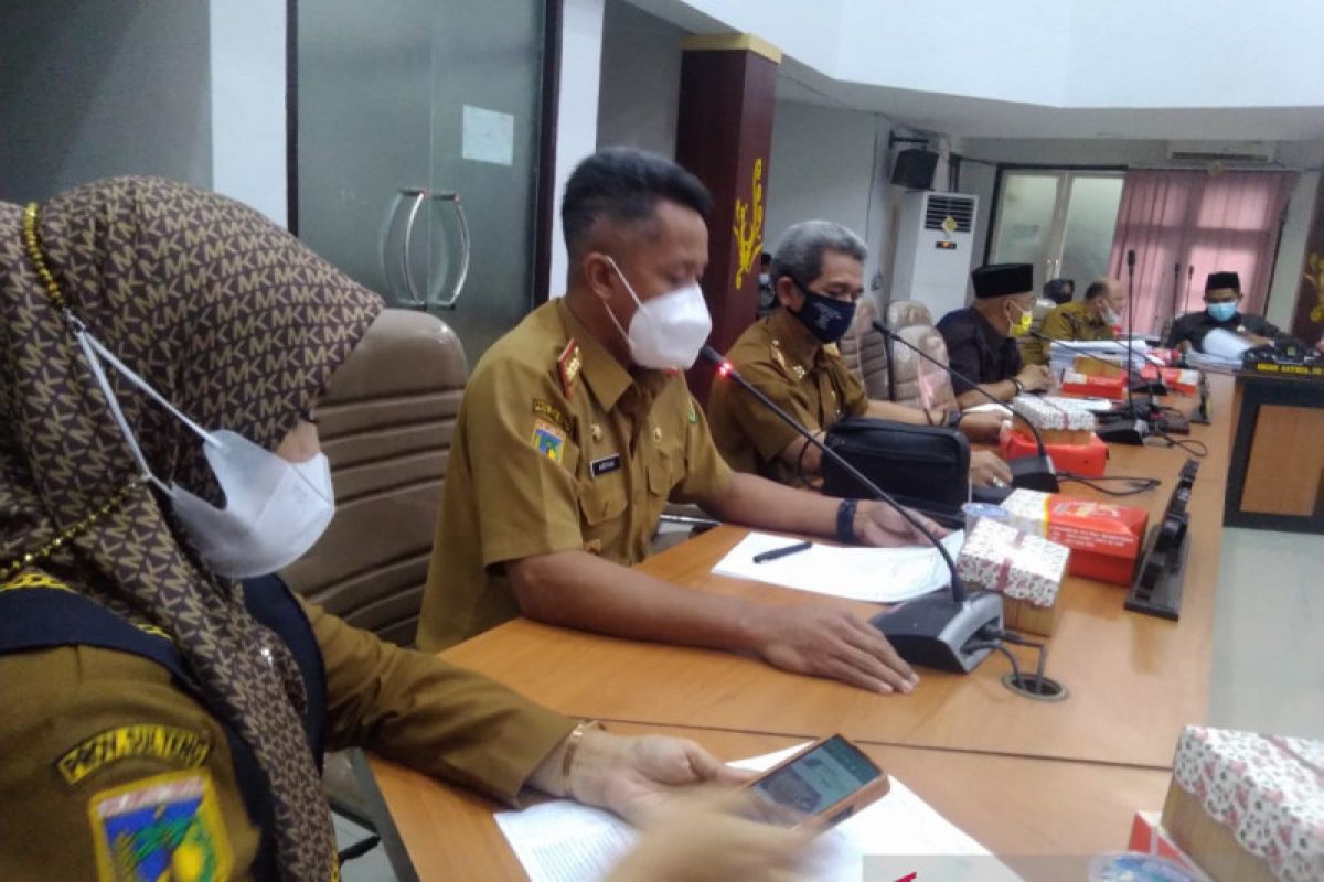 Banggar DPRD Kota Palu desak tunda pembahasan APBD 2022