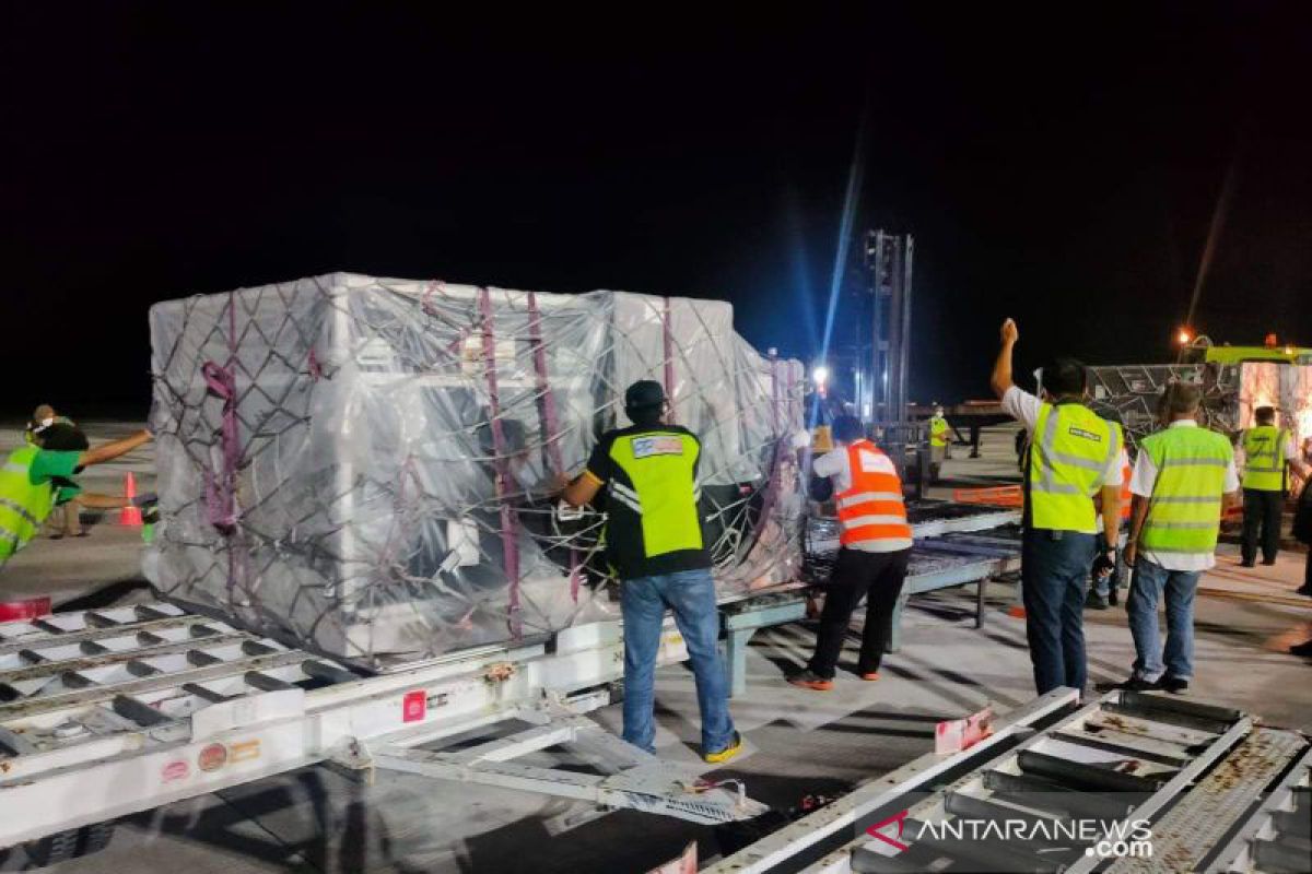 Logistik WSBK tiba di Bandara Lombok