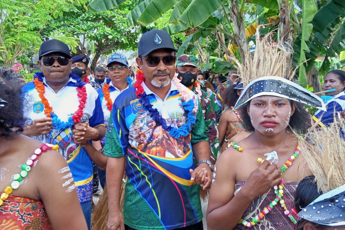 Bupati Raja Ampat buka Festival Budaya Suling Tambur 2021