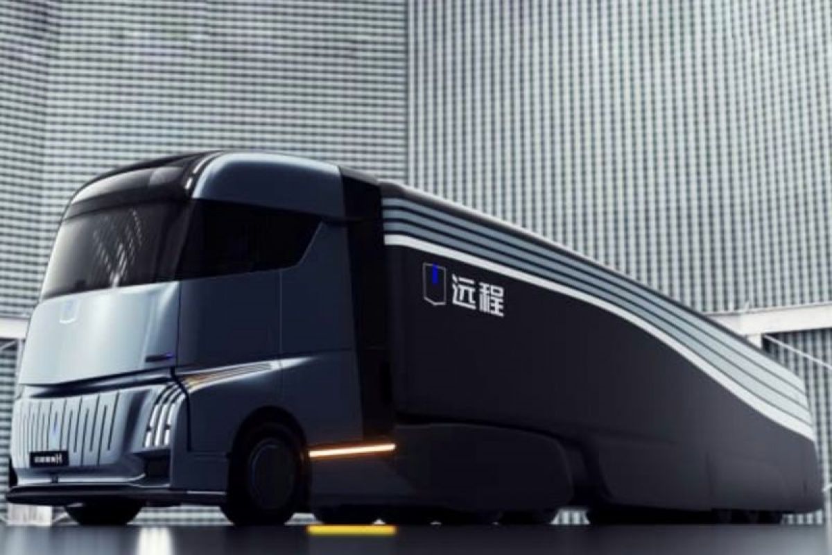 Geely pamerkan semi truk listrik Homtruck