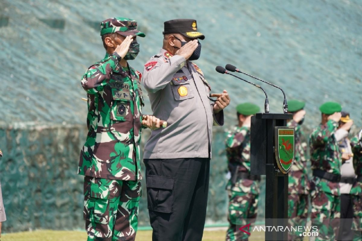 Pangdam XVII-Kapolda pimpin gelar pasukan kunjungan Presiden Jokowi