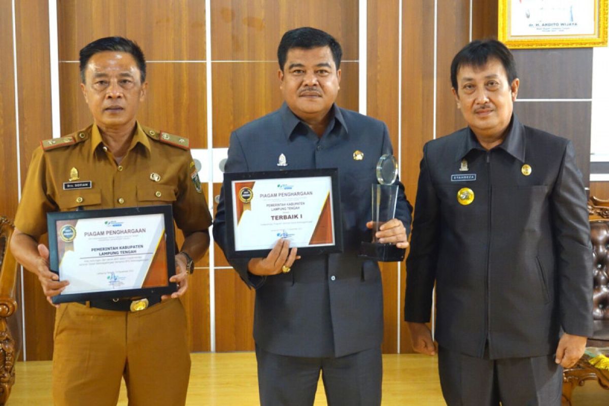 Lampung Tengah terima penghargaan terbaik I dari BPJS Ketenagakerjaan